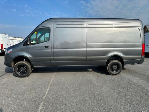 New 2025 Mercedes-Benz Sprinter 2500 image 7