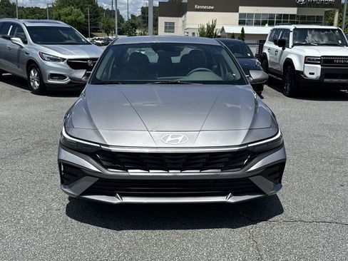 Certified 2025 Hyundai Elantra Hybrid w/ Cargo Package FWD image 2