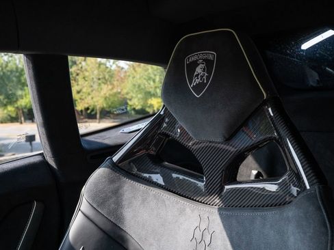 Used 2024 Lamborghini Huracan Sterrato image 35