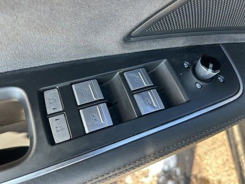 Used 2022 Audi A8 L 3.0T image 12