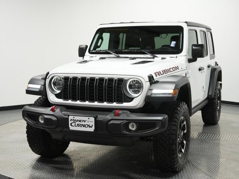 Used 2024 Jeep Wrangler Unlimited Rubicon w/ Convenience Group AWD/4WD image 3