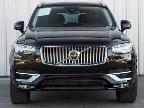 Used 2025 Volvo XC90 B6 Plus w/ Protection Package Premier image 7