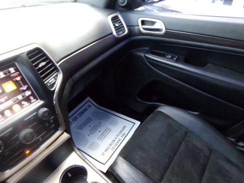 Used 2014 Jeep Grand Cherokee Altitude image 54