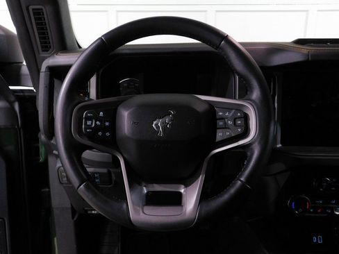 Used 2024 Ford Bronco Badlands image 46