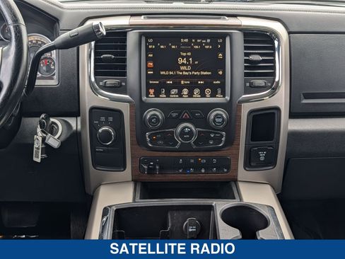 Used 2015 RAM 3500 Laramie w/ Convenience Group AWD/4WD image 19