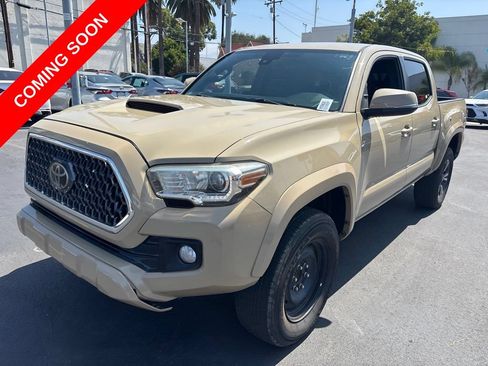 Used 2018 Toyota Tacoma TRD Sport RWD image 8