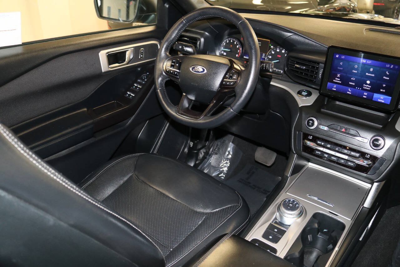 Used 2020 Ford Explorer XLT RWD image 17