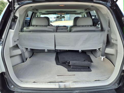 Used 2011 Toyota Highlander SE w/ Tow Pkg AWD/4WD image 20