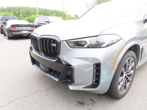Used 2026 BMW X5 M60i AWD/4WD image 9