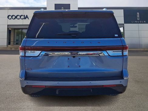 Certified 2024 Lincoln Navigator Black Label image 5