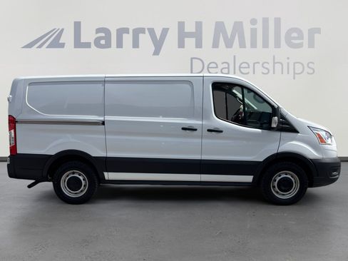 Used 2022 Ford Transit 150 Low Roof w/ Load Area Protection Package RWD image 6