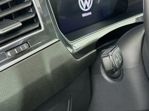 Used 2024 Volkswagen Tiguan S image 16