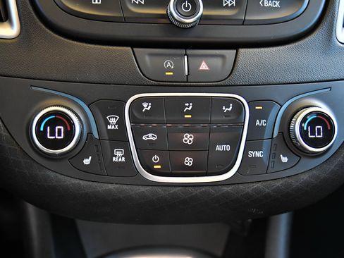 Used 2024 Chevrolet Malibu LT FWD image 21