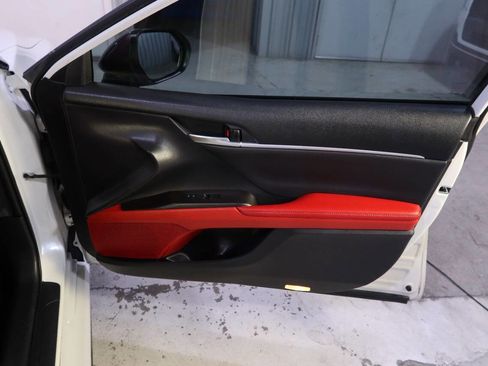 Used 2021 Toyota Camry XSE image 29