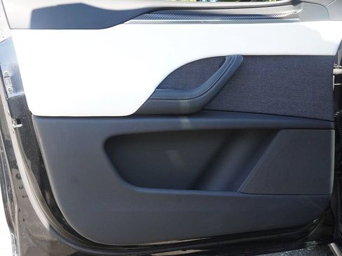 Used 2022 Tesla Model X Plaid AWD/4WD image 22