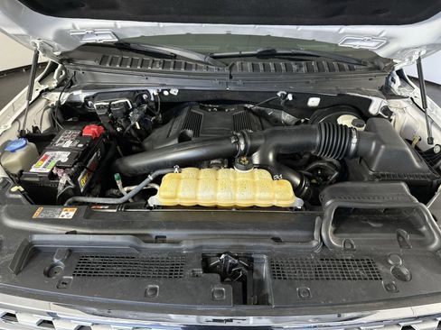 Used 2018 Ford Expedition Platinum image 32