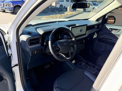 Used 2025 Ford Maverick Lobo image 13