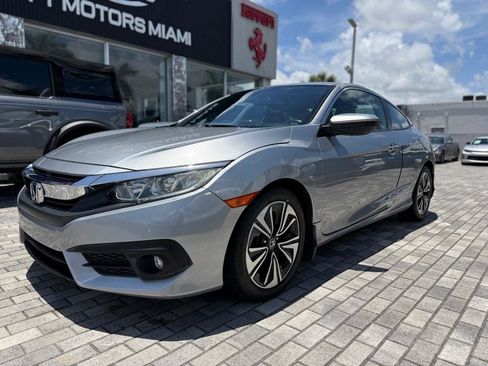 Used 2018 Honda Civic EX-T image 3