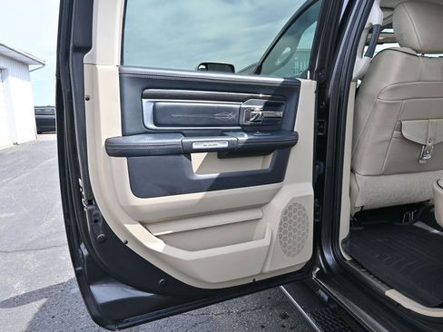 Used 2018 RAM 3500 Laramie Longhorn AWD/4WD image 25