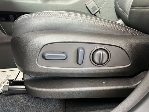 Used 2023 GMC Terrain Denali AWD/4WD image 16