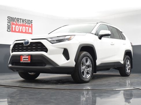 Used 2022 Toyota RAV4 XLE image 30