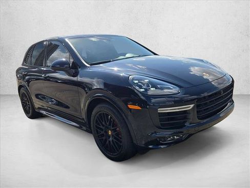 Used 2018 Porsche Cayenne GTS AWD/4WD image 3