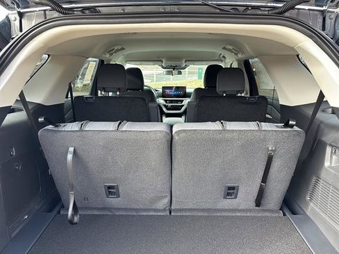 New 2026 Ford Explorer Active image 17