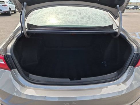 Used 2023 Chevrolet Malibu LT FWD image 26