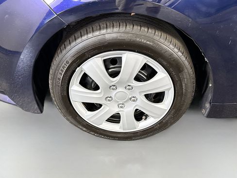 Used 2022 Toyota Corolla LE FWD image 37