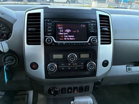 Used 2016 Nissan Frontier SV w/ SV Value Truck Package AWD/4WD image 19