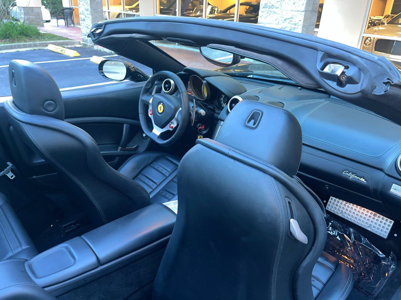 Used 2010 Ferrari California RWD image 42