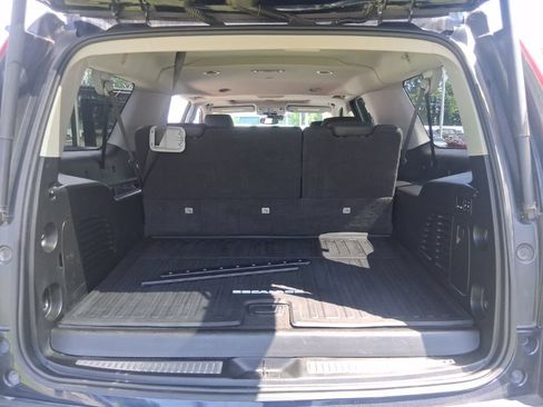 Used 2020 Cadillac Escalade ESV Luxury RWD image 19