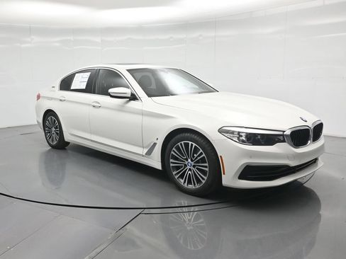 Used 2019 BMW 530e w/ Convenience Package RWD image 47