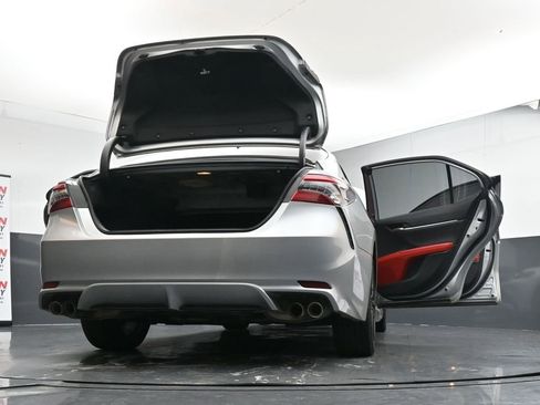 Used 2021 Toyota Camry XSE image 29