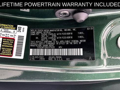 Used 2025 Toyota Sienna XLE Woodland Edition AWD/4WD image 42