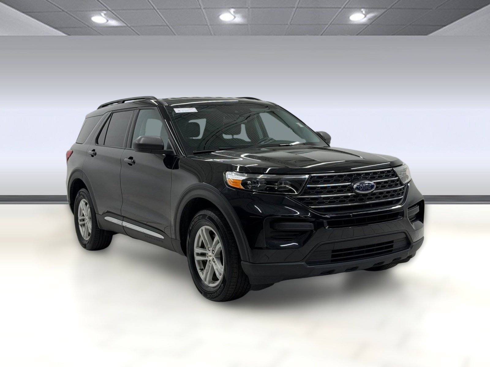 Certified 2023 Ford Explorer XLT w/ Class IV Trailer Tow Package AWD/4WD image 6
