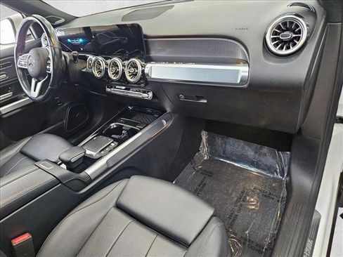Certified 2022 Mercedes-Benz GLB 250 4MATIC image 19
