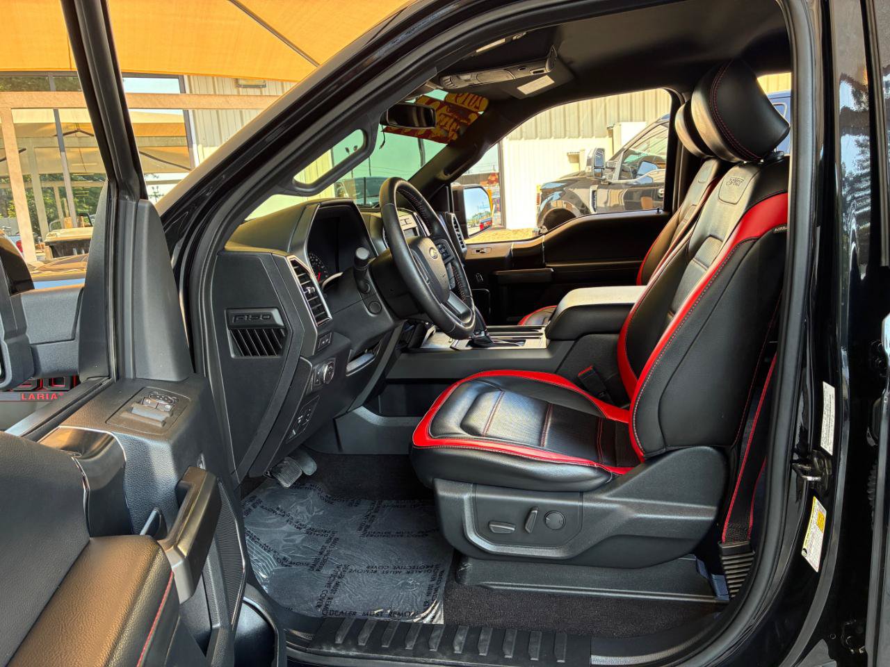 Used 2019 Ford F150 Lariat w/ Equipment Group 502A Luxury AWD/4WD image 13