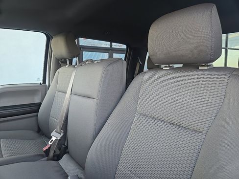 Used 2015 Ford F150 XLT image 43