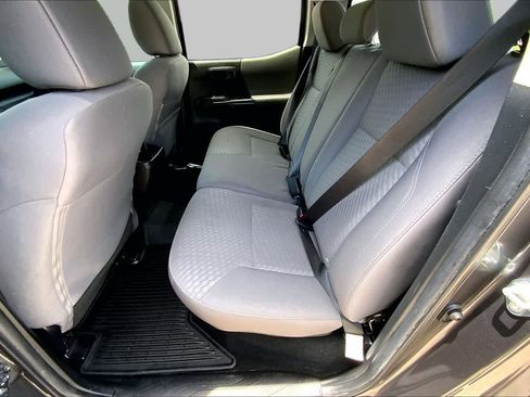 Used 2022 Toyota Tacoma SR w/ SR Convenience Package RWD image 20