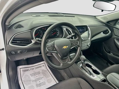 Used 2024 Chevrolet Malibu LT FWD image 12
