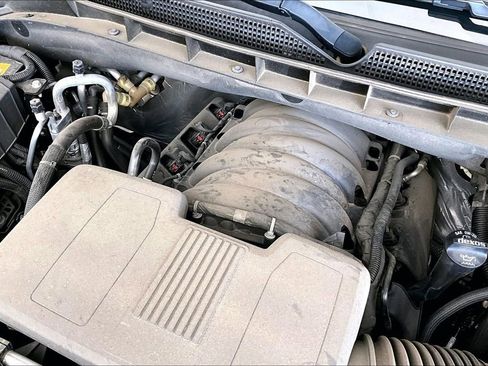 Used 2023 GMC Yukon SLT w/ SLT Premium Package image 43