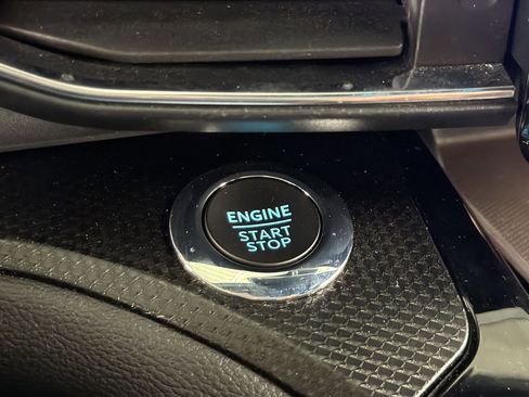 Used 2022 Ford Explorer ST-Line w/ Class IV Trailer Tow Package image 23