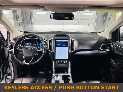 Used 2021 Ford Edge Titanium AWD/4WD image 4