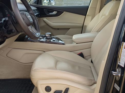 Used 2018 Audi Q7 3.0T Premium Plus image 16