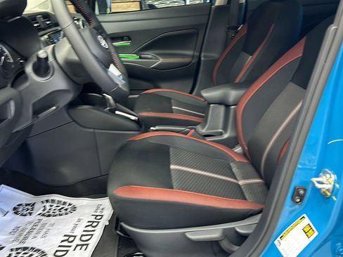 New 2025 Nissan Versa SR w/ Trunk Package image 12