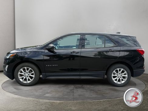 Used 2018 Chevrolet Equinox LS FWD image 4