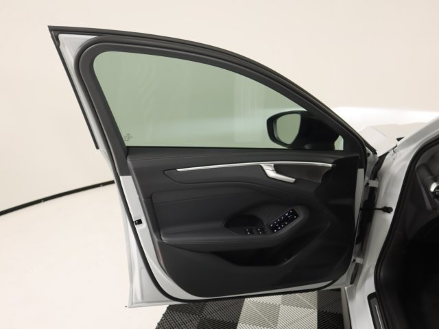 Certified 2026 Audi A6 Prestige AWD/4WD image 10