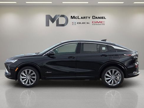 New 2026 Buick Envista Avenir image 3