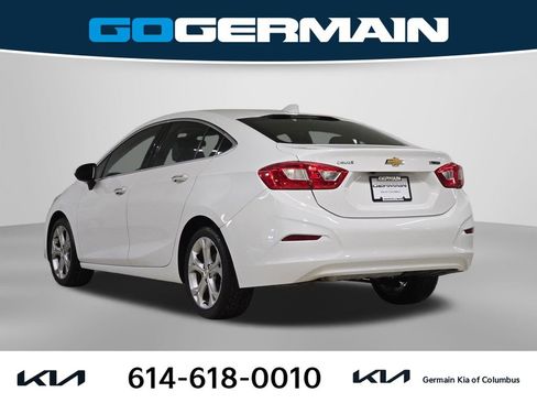 Used 2017 Chevrolet Cruze Premier image 11